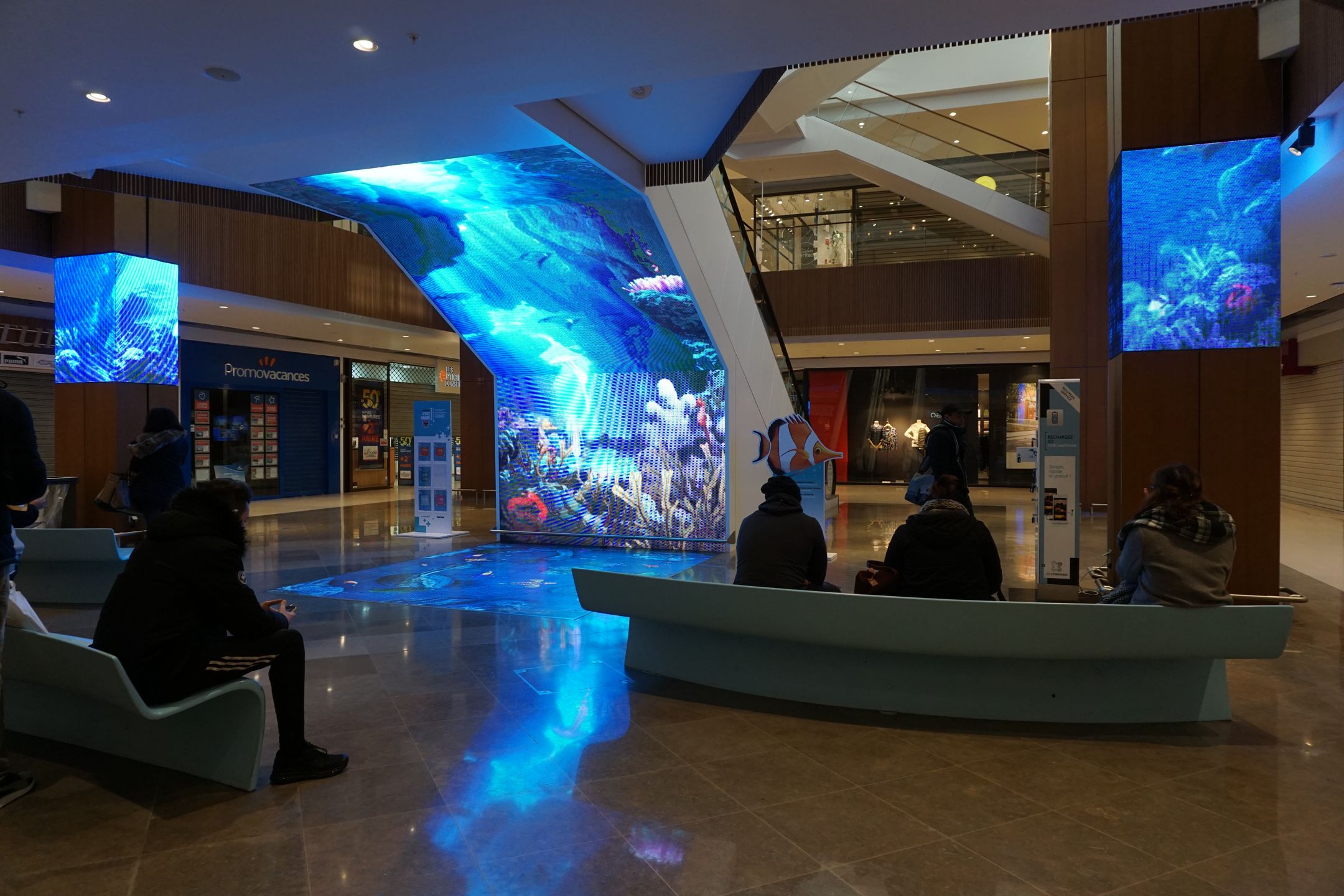 Écrans au sol et en dévers, sur piliers