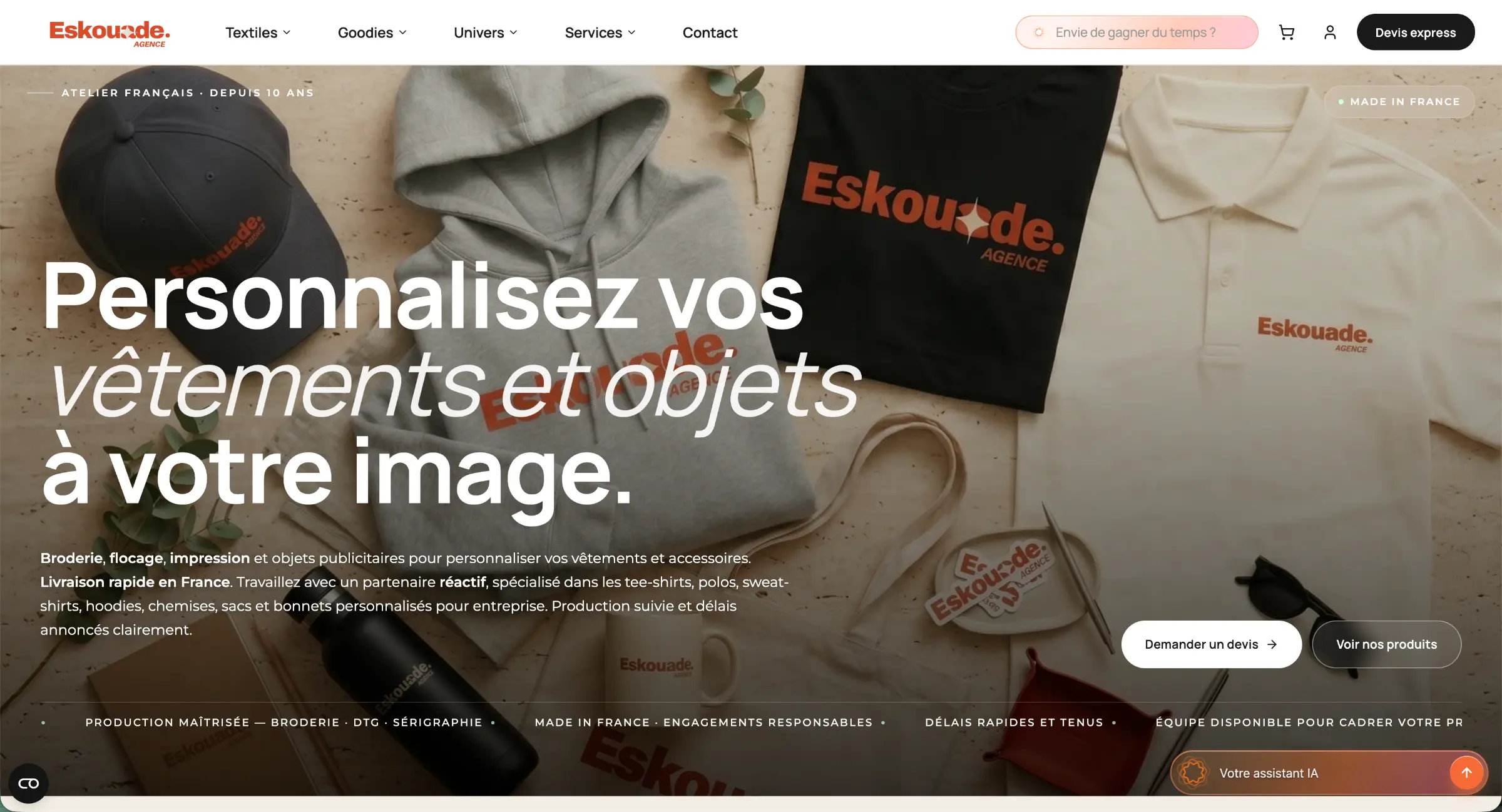 Personnalisez vos vêtements et objets à votre image avec broderie et sérigraphie sur textile et goodies.