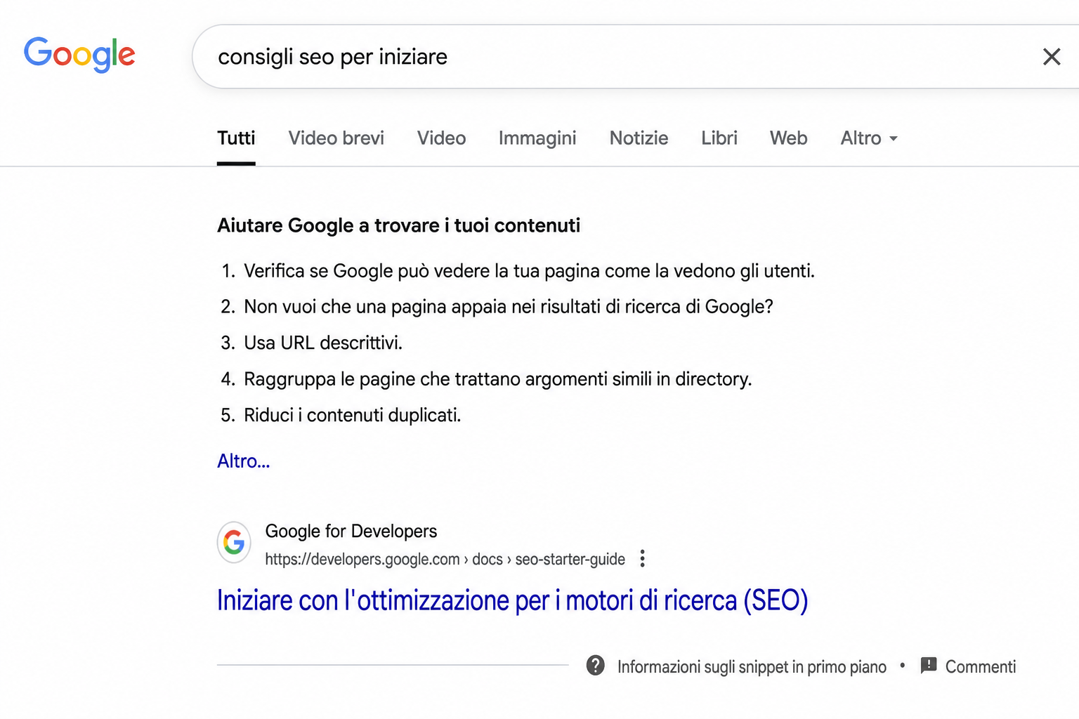 Illustrazione di una pagina di risultati in cui un blocco di risposta è sollevato sopra tutti gli altri.