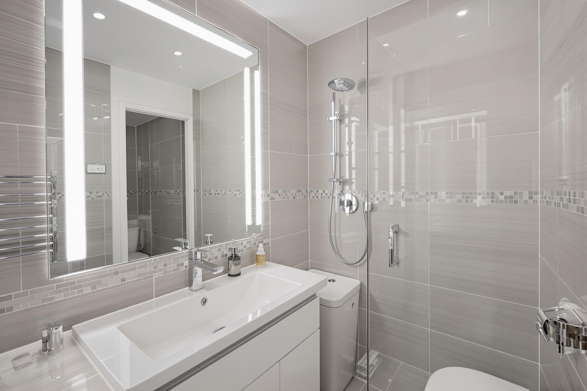 Salle de bain avec éclairage IP65