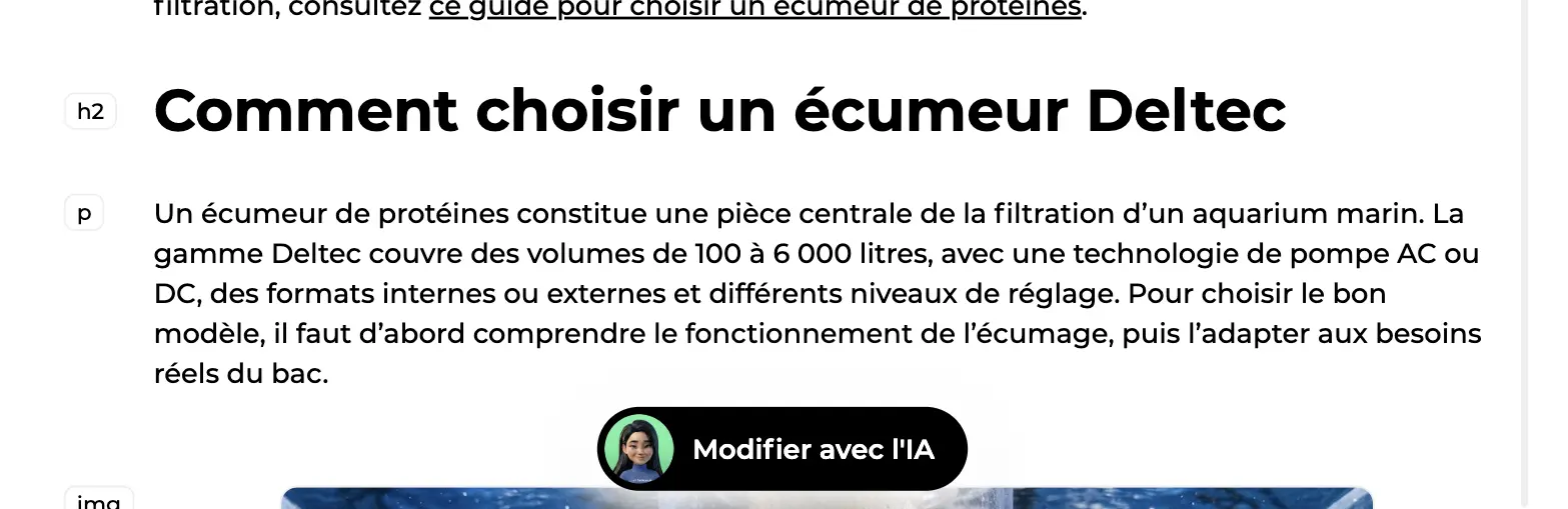 Pastille flottante Modifier avec l’IA affichée dans l’éditeur, sous un titre H2 et son paragraphe