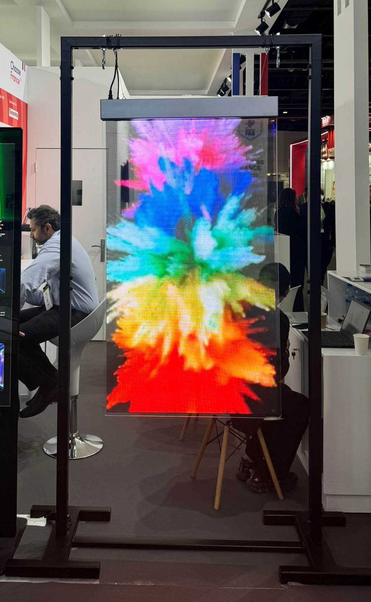 Écran LED, LCD ou OLED : quelle différence et technologie choisir ?