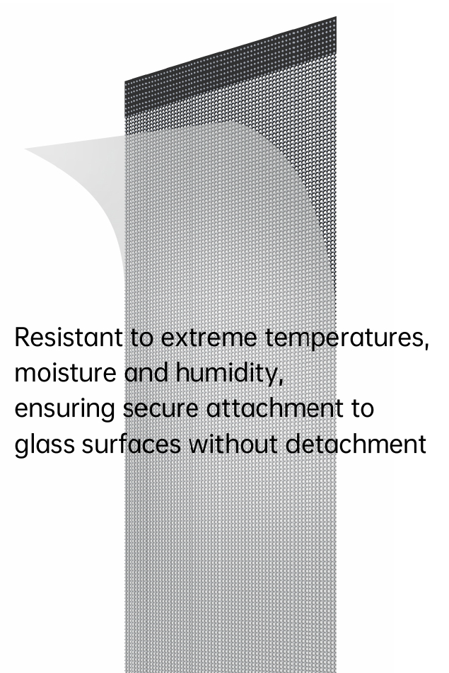 Installation écran géant led: panneau perforé résistant aux températures extrêmes et à l’humidité, fixation sûre sur surfaces vitrées sans décollement.