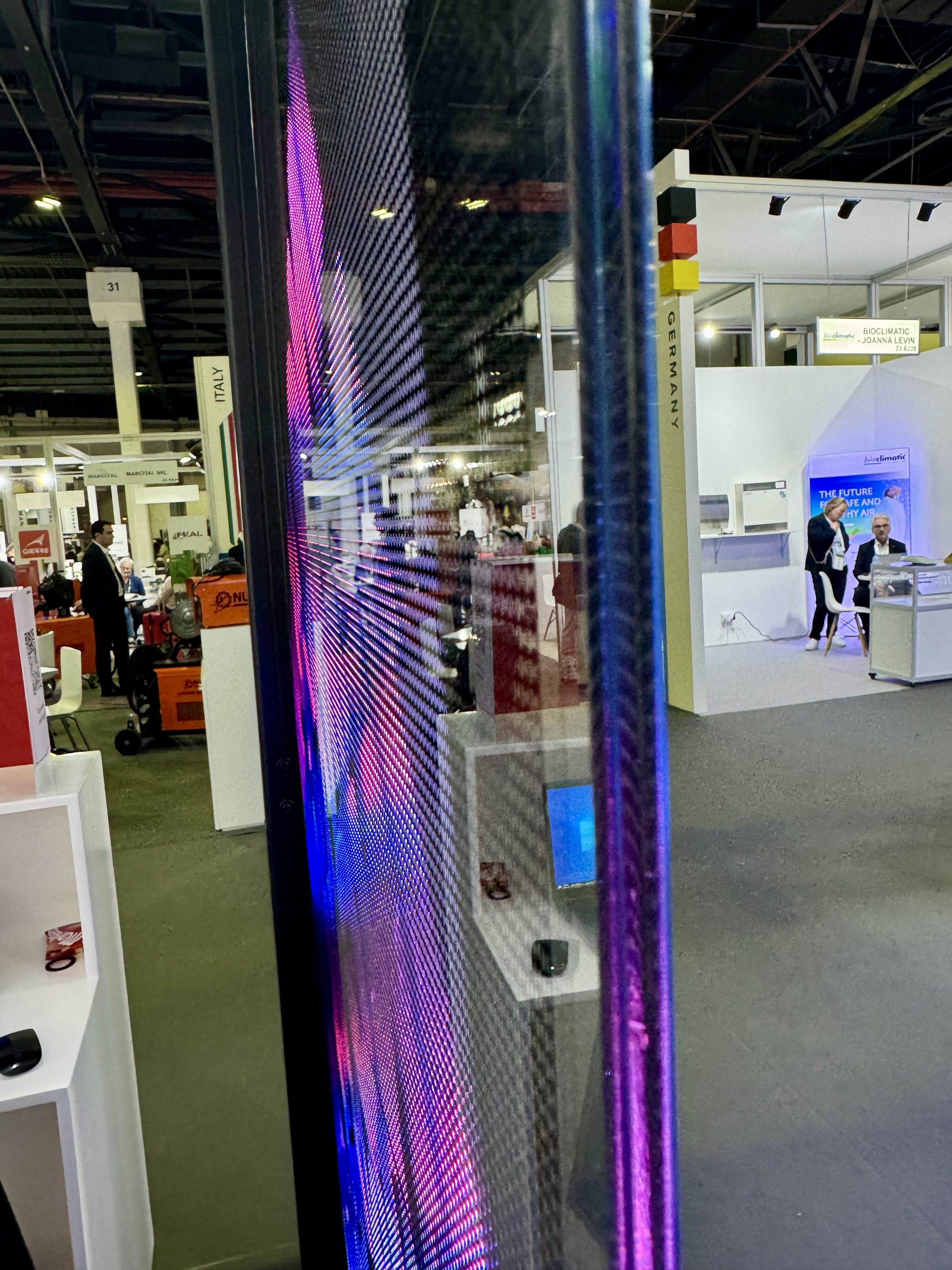 Glass NP Écran LED Transparent pour un Affichage Haute Résolution